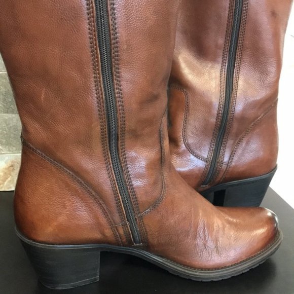 Clarks Maymie Stellar Knee High Boot (H81-5) - Picture 7 of 12
